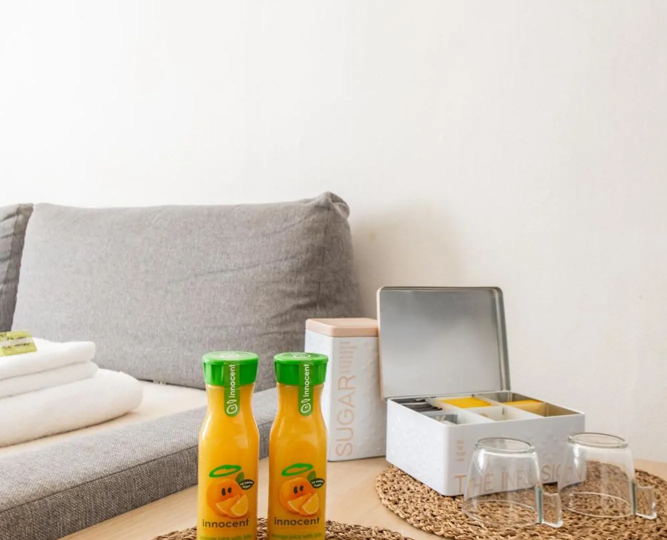 1 Bedroom Ideally Located Only 1 Minute To The Metro In Montmartre Neighbourhood *